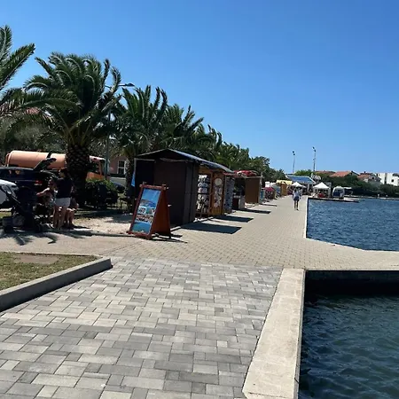 Cosy Modern Mini House 11 By The Sea With Private Terrace In Limoni Camp - Walk To & Local Taverns Holiday home *