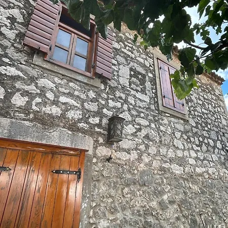 Cosy Modern Mini House 11 By The Sea With Private Terrace In Limoni Camp - Walk To & Local Taverns *