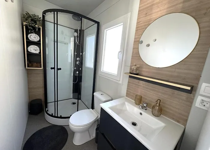 Cosy Modern Mini House 11 By The Sea With Private Terrace In Limoni Camp - Walk To & Local Taverns