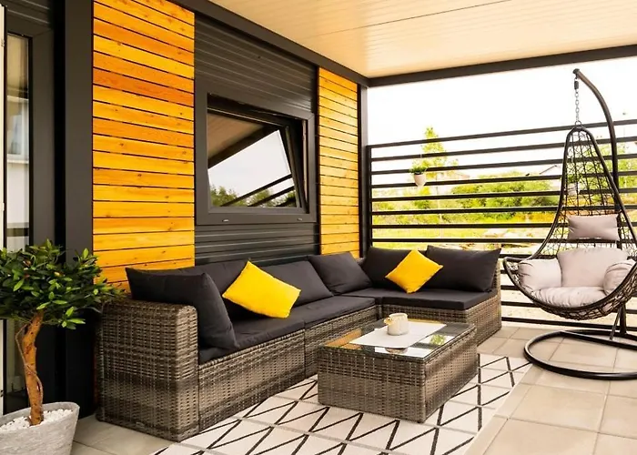 Cosy Modern Mini House 11 By The Sea With Private Terrace In Limoni Camp - Walk To & Local Taverns Prázdninový dům Sukošan