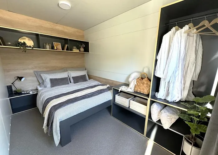 Nyaraló Cosy Modern Mini House 11 By The Sea With Private Terrace In Limoni Camp - Walk To & Local Taverns