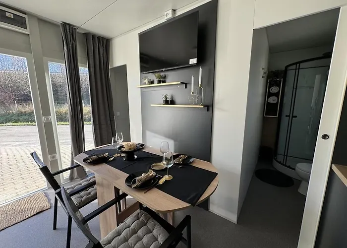 Cosy Modern Mini House 11 By The Sea With Private Terrace In Limoni Camp - Walk To & Local Taverns