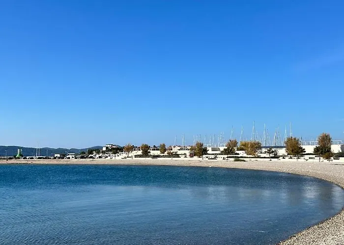 Cosy Modern Mini House 11 By The Sea With Private Terrace In Limoni Camp - Walk To & Local Taverns Prázdninový dům